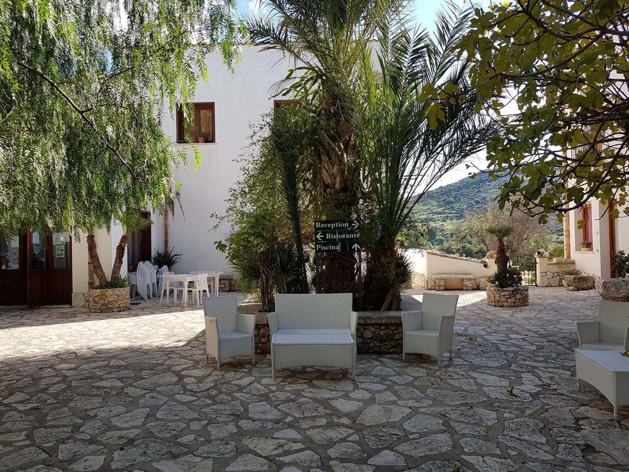 Casa Vacanze Il Cortile Custonaci Zewnętrze zdjęcie