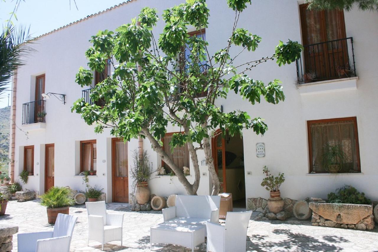 Casa Vacanze Il Cortile Custonaci Zewnętrze zdjęcie